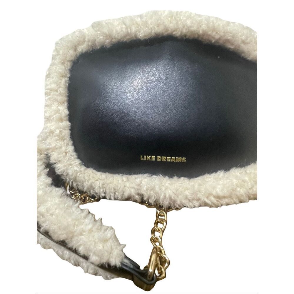 Sherpa Crossbody Purse - Picture 5 of 10